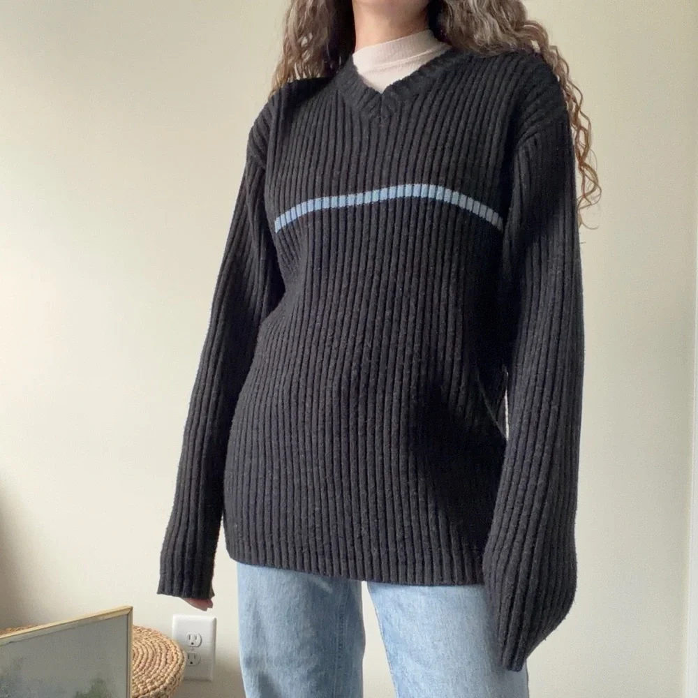 Vintage Eclipse Gray Ribbed Sweater with Blue Stripe - Picture 1 of 5
